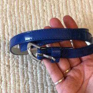 Skinny blue belt